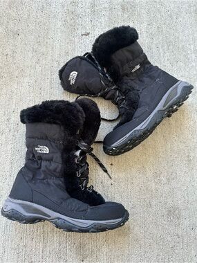 THE NORTH FACE Black Goose Down Puffer Icepick Traction Nuptse Boots size 9